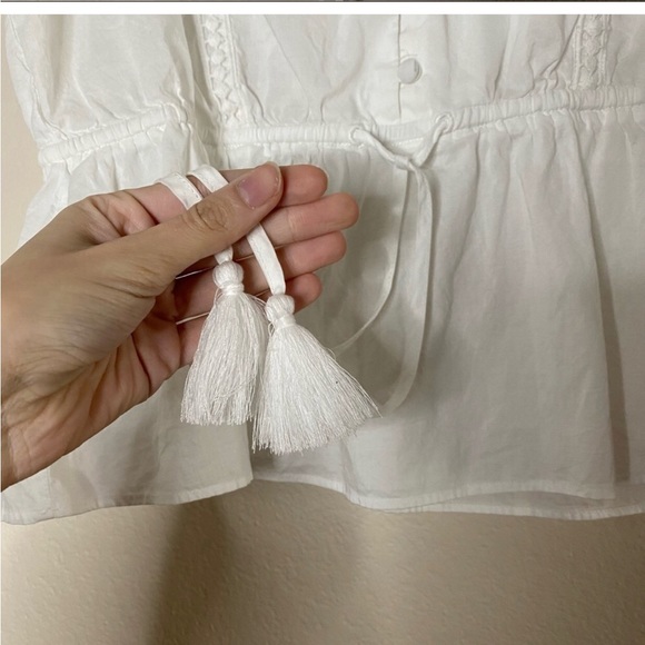 J. CREW white cotton flutter sleeve v-neck top M - Picture 3 of 8